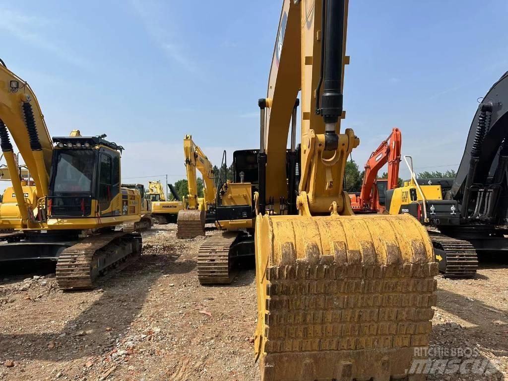 CAT 326D Pásové rýpadlá