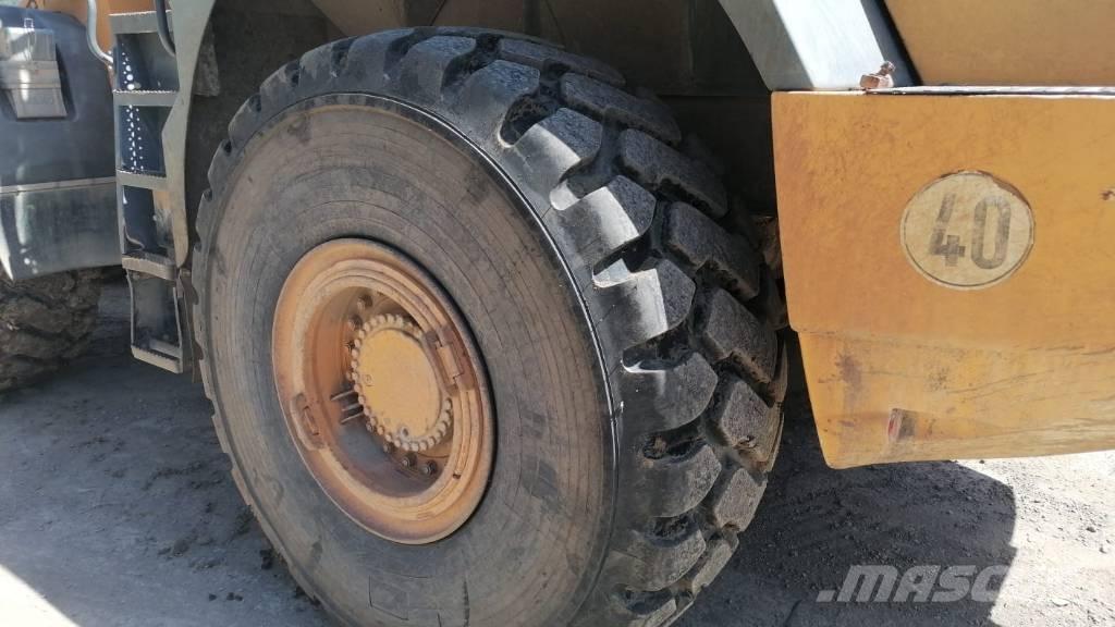 Liebherr L 564     2+2 Kolesové nakladače