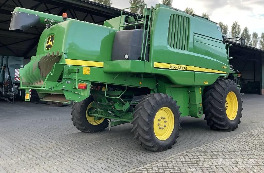 John Deere T 560 Kombinované zberacie stroje