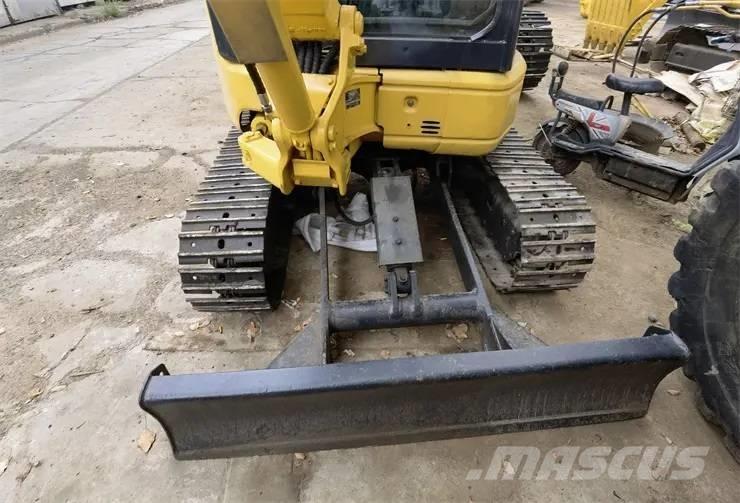 Komatsu PC35 Mini rýpadlá < 7t