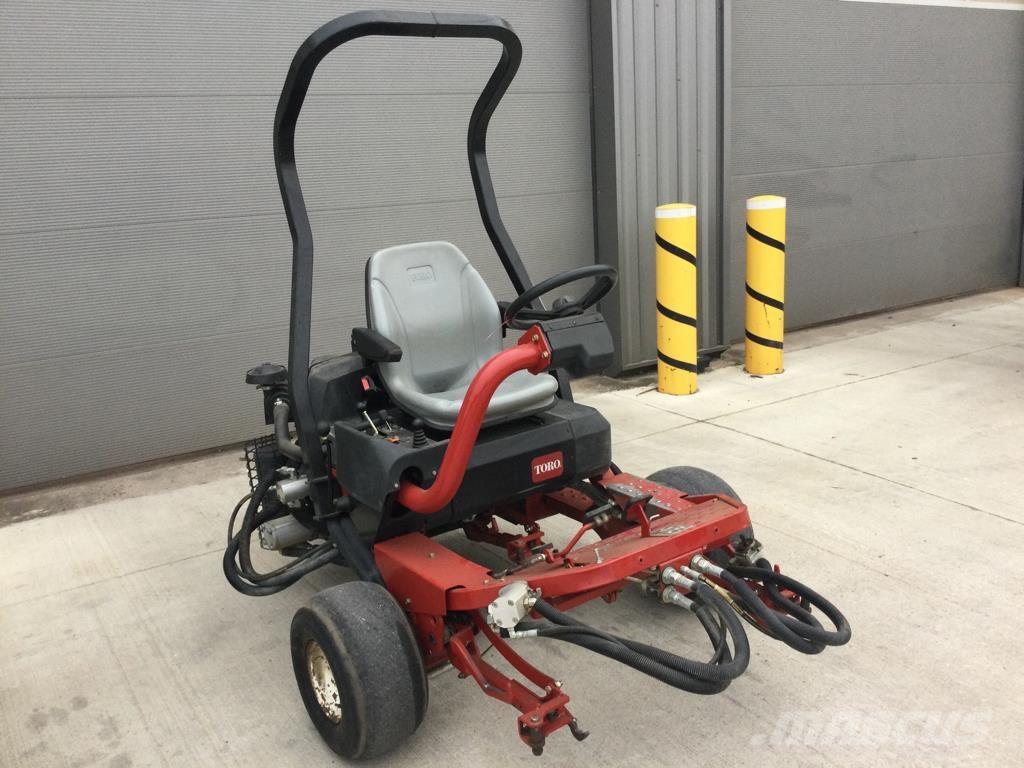 Toro 3250D Samochodné kosačky