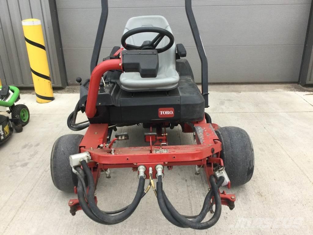 Toro 3250D Samochodné kosačky