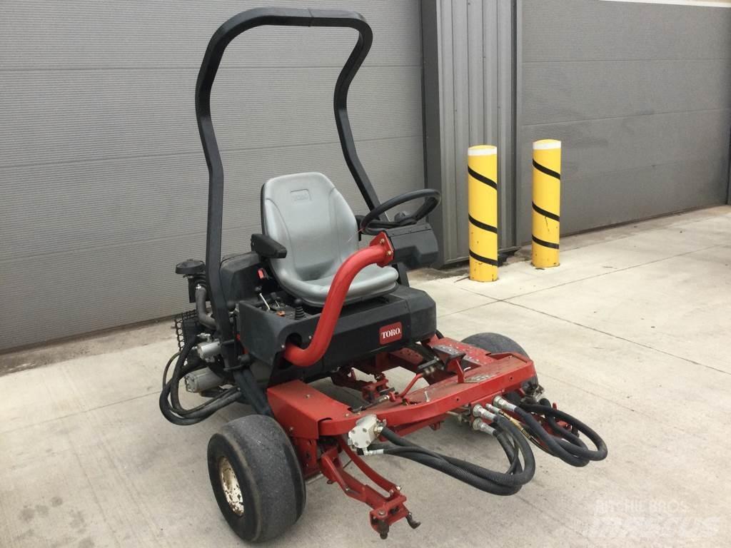 Toro 3250D Samochodné kosačky