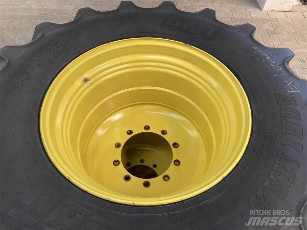 BKT 460/85R30 Pneumatiky, kolesá a ráfiky
