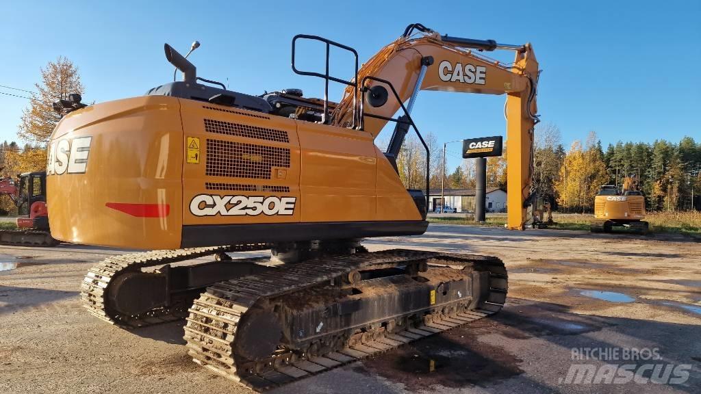 CASE CX 250E Pásové rýpadlá