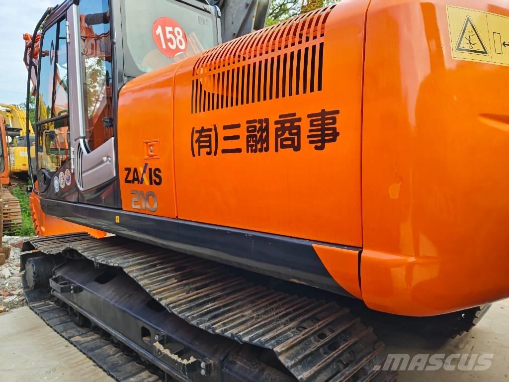 Hitachi ZX 210 Pásové rýpadlá