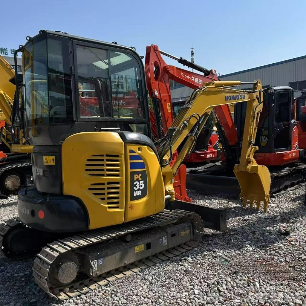 Komatsu 35 Pásové rýpadlá