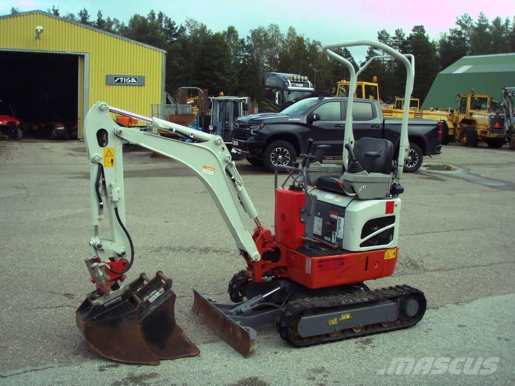 Takeuchi TB 210 R Mini rýpadlá < 7t