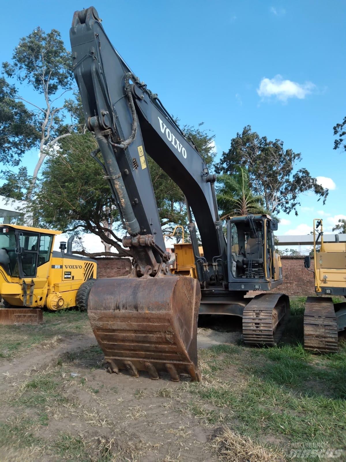 Volvo EC 250 D L Pásové rýpadlá