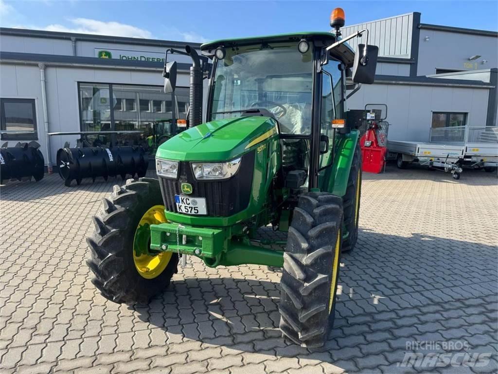 John Deere 5075E Traktory