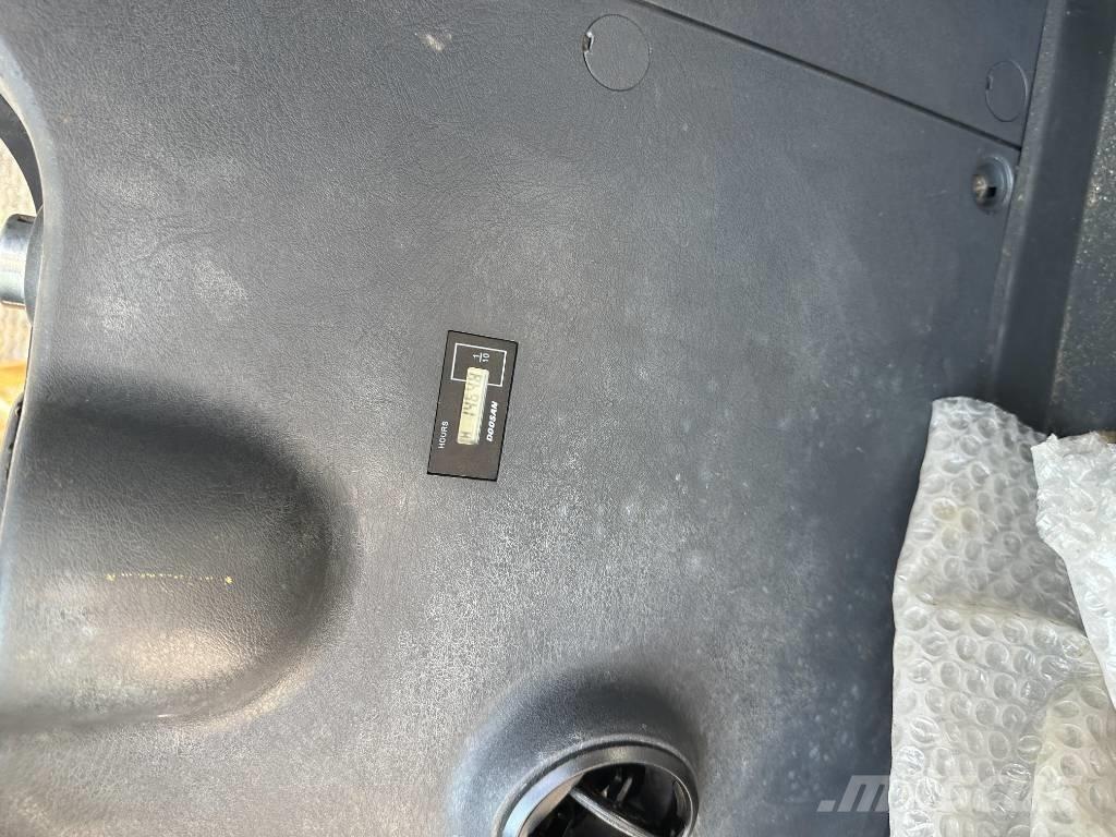 Hyundai R220LC-9S Pásové rýpadlá