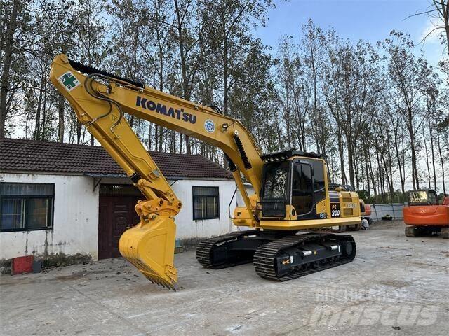 Komatsu PC200-8 Pásové rýpadlá