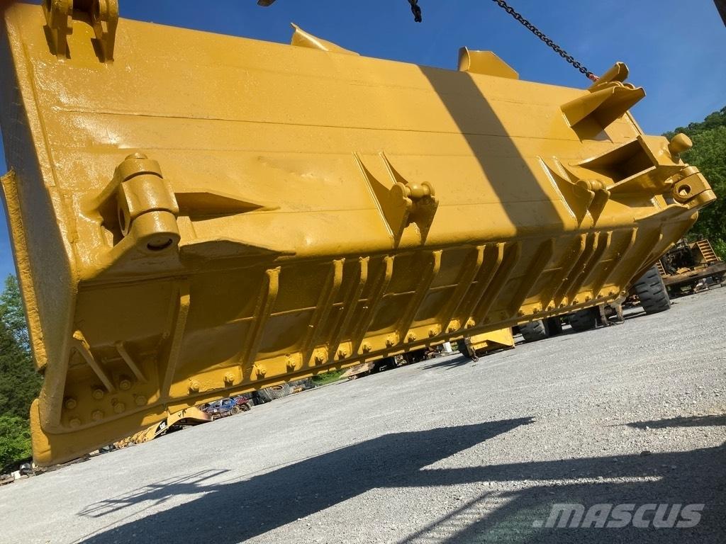 CAT D9T SU Blade Radlice