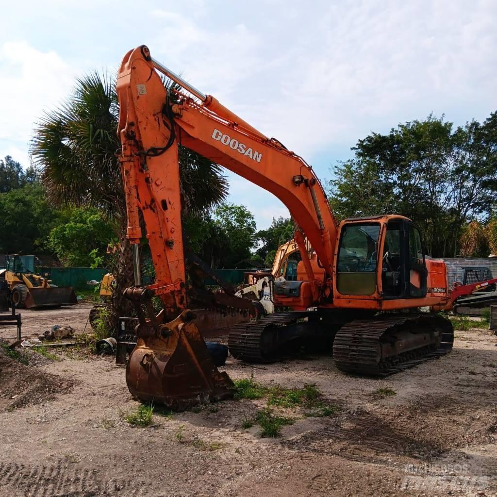Doosan DX 225 LC Pásové rýpadlá