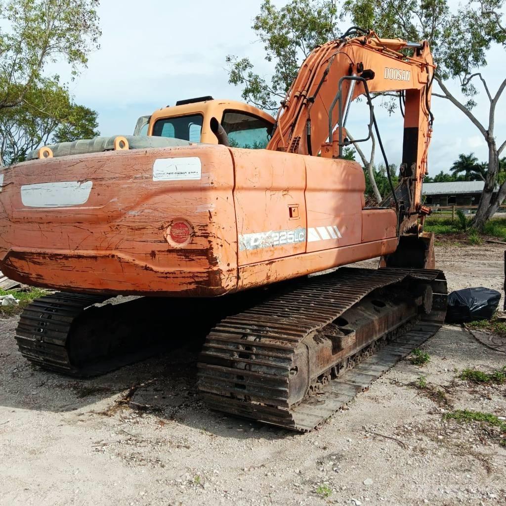 Doosan DX 225 LC Pásové rýpadlá