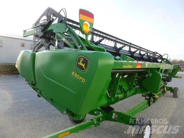 John Deere 630 F Kombajnove hlavice