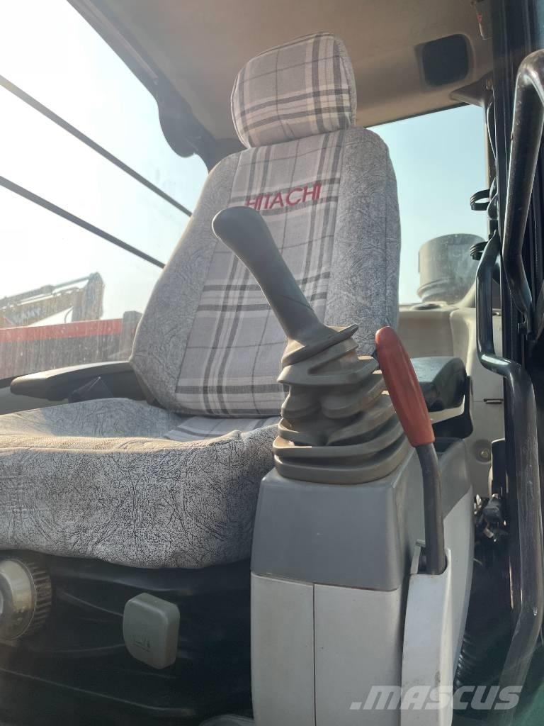 Hitachi ZX 130 Pásové rýpadlá