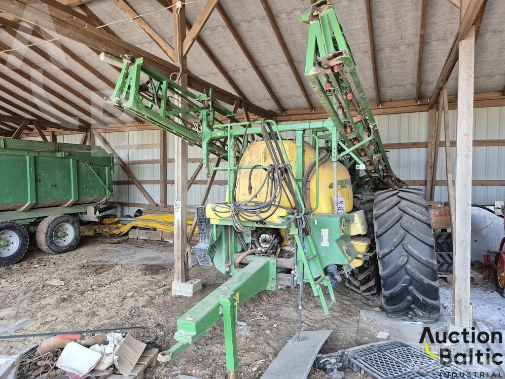 John Deere 732 Ťahané postrekovače