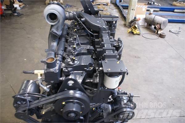 Komatsu SA6D125 E2 Motory
