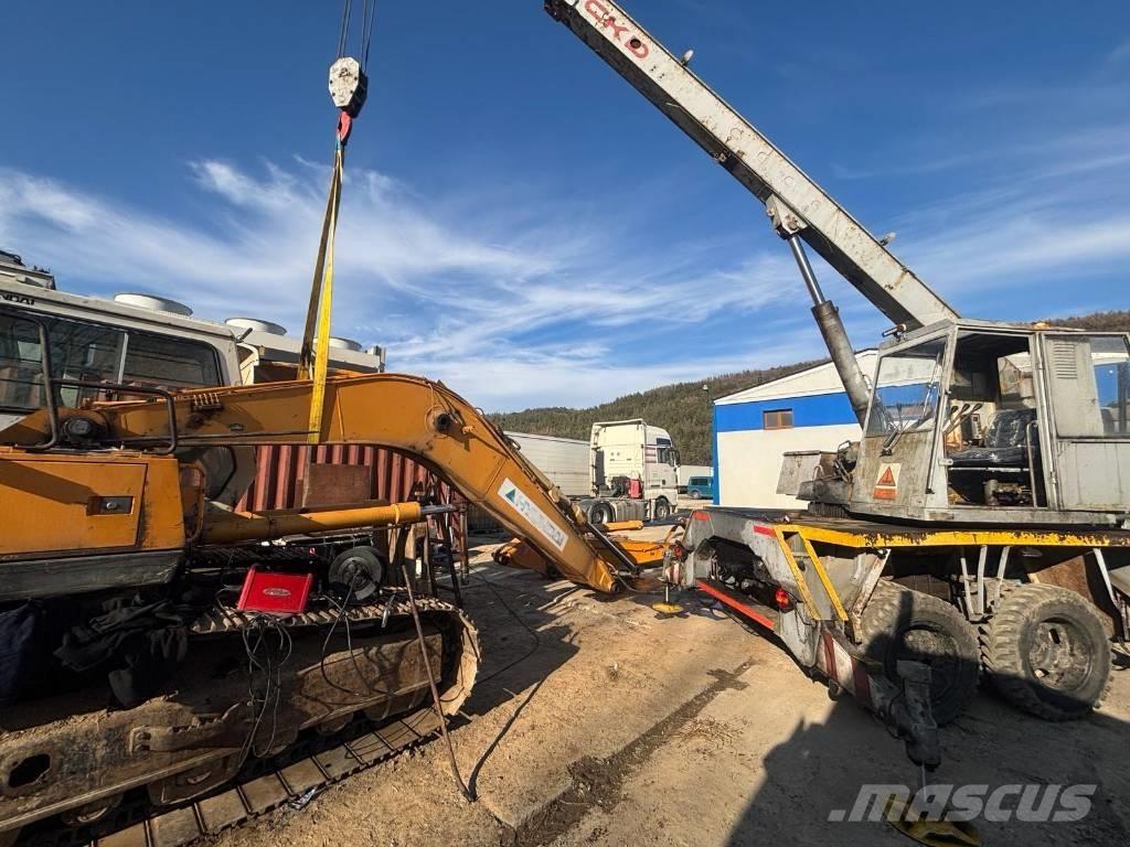 Hyundai Robex 210 LC Pásové rýpadlá