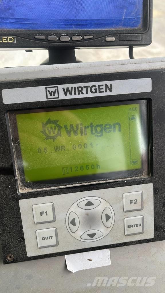 Wirtgen WR 2400 Recyklovače asfaltu