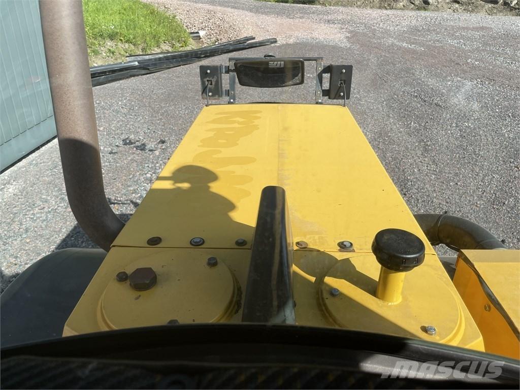 Lundberg 4200 LS Kompaktné traktory