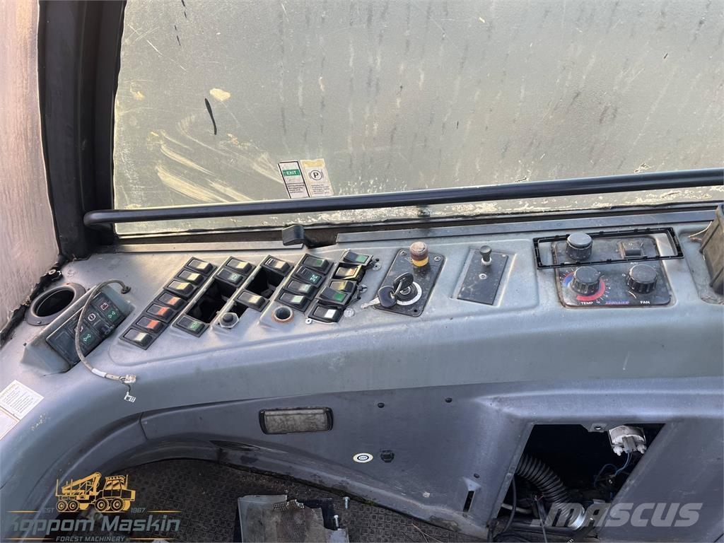 Timberjack 1270C Kabíny a interiér