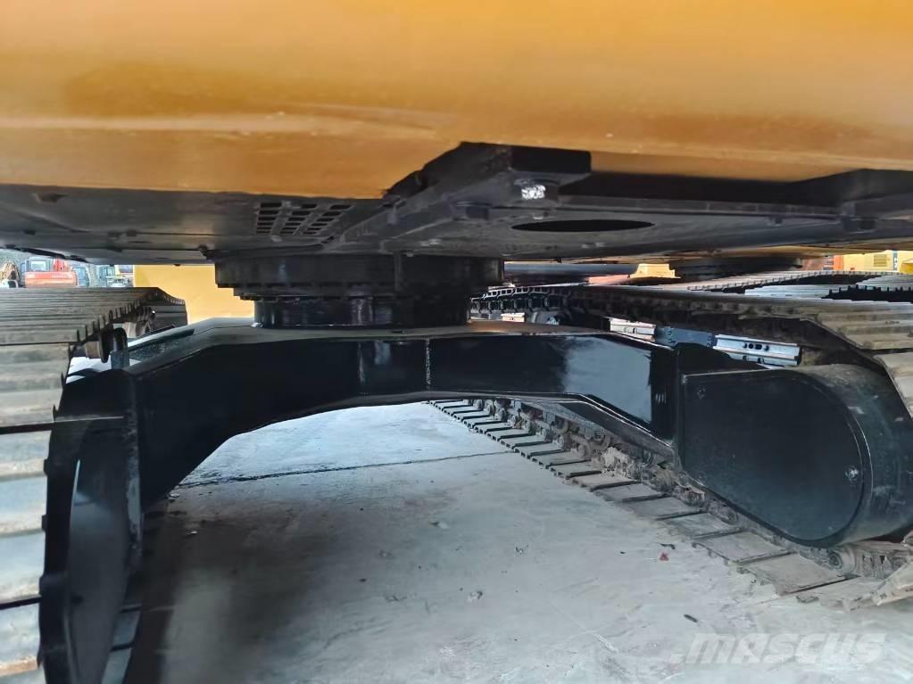 Sany SY 135 C Pásové rýpadlá