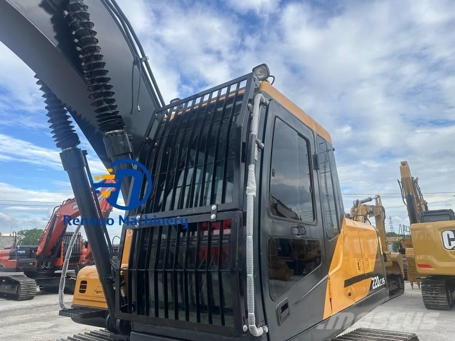 Hyundai R220LC-9S Pásové rýpadlá
