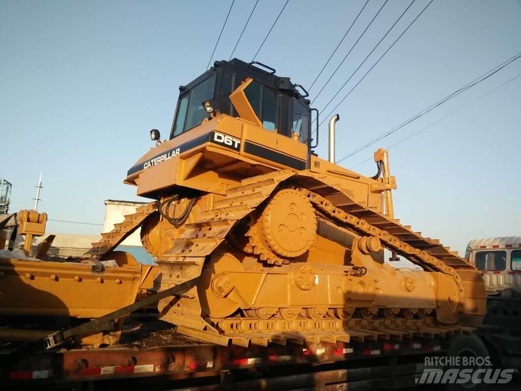 CAT D 6 T LGP Pásové dozéry
