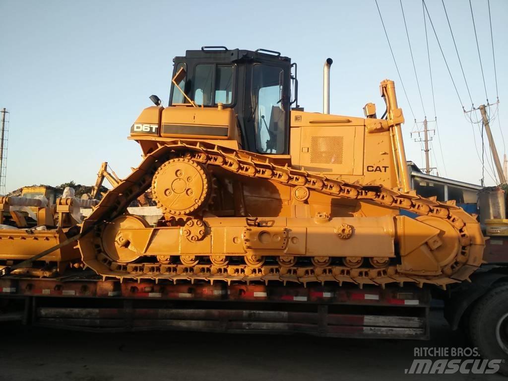 CAT D 6 T LGP Pásové dozéry