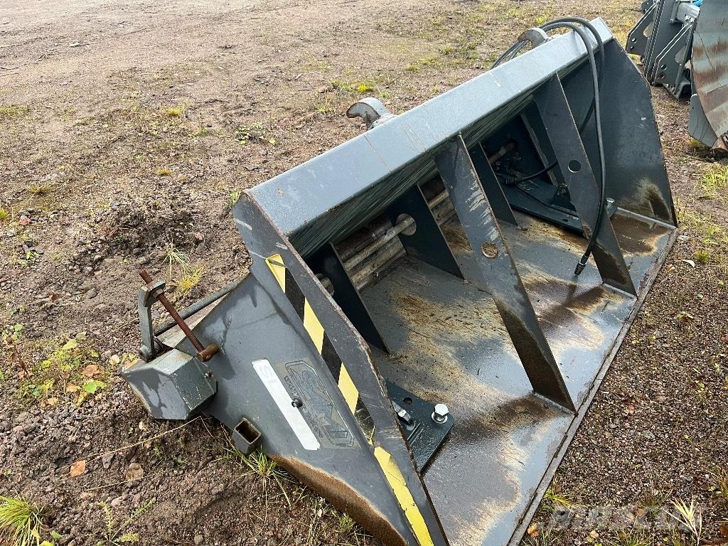 Sami 2000 Posýpače soli a piesku