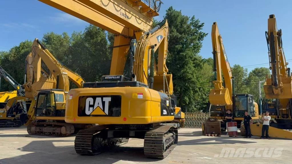 CAT 325 D L Pásové rýpadlá