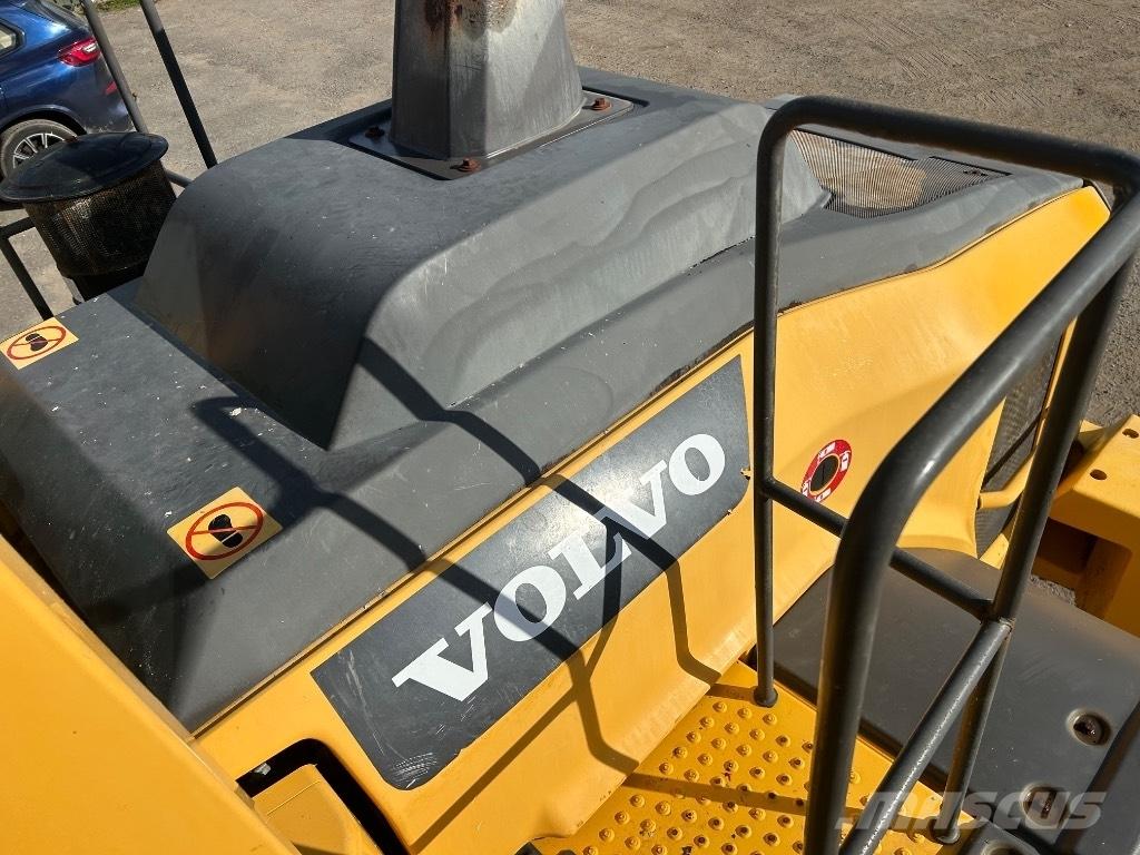 Volvo L110H Kolesové nakladače