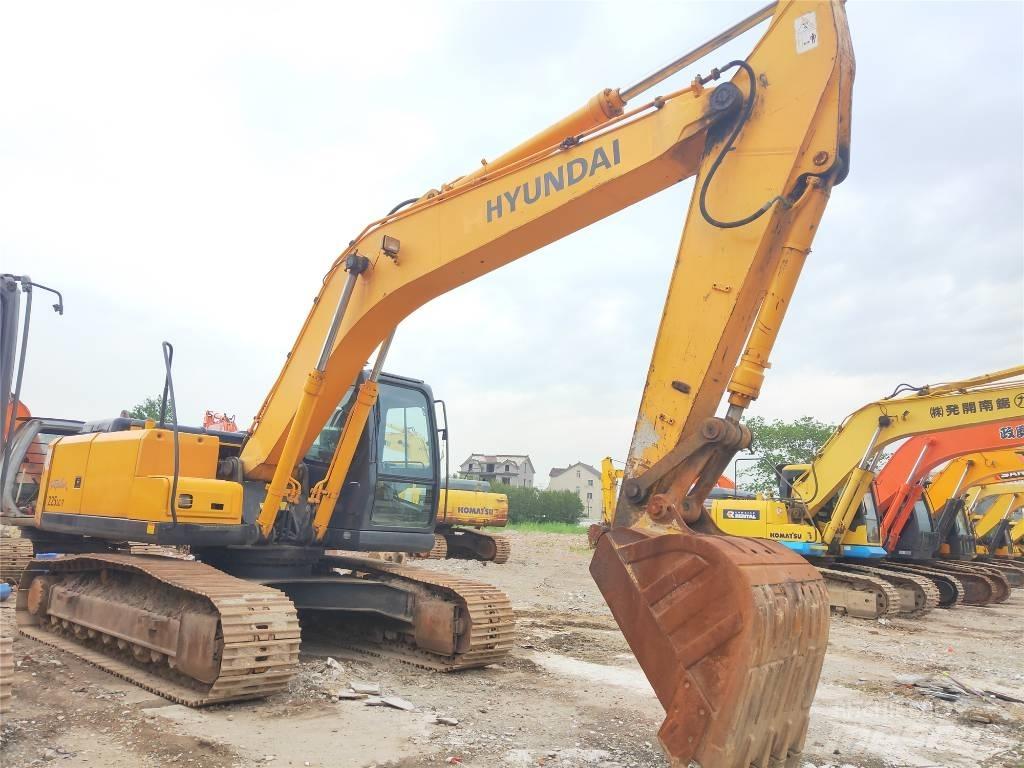 Hyundai R225LC-7 Pásové rýpadlá