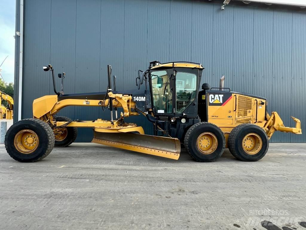 CAT 140M Grejdery