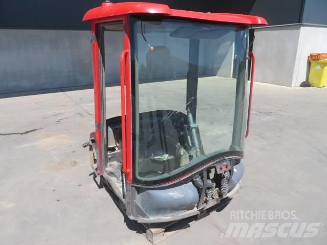 Volvo L30B / L35B Kabíny a interiér