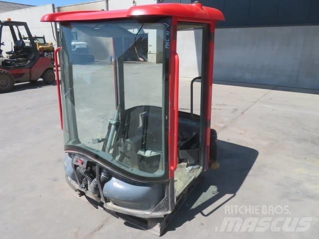 Volvo L30B / L35B Kabíny a interiér