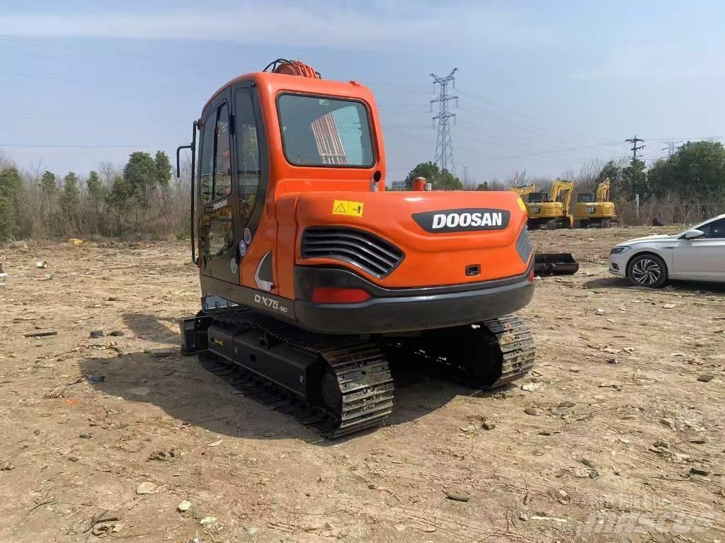 Doosan DX75 Mini rýpadlá < 7t