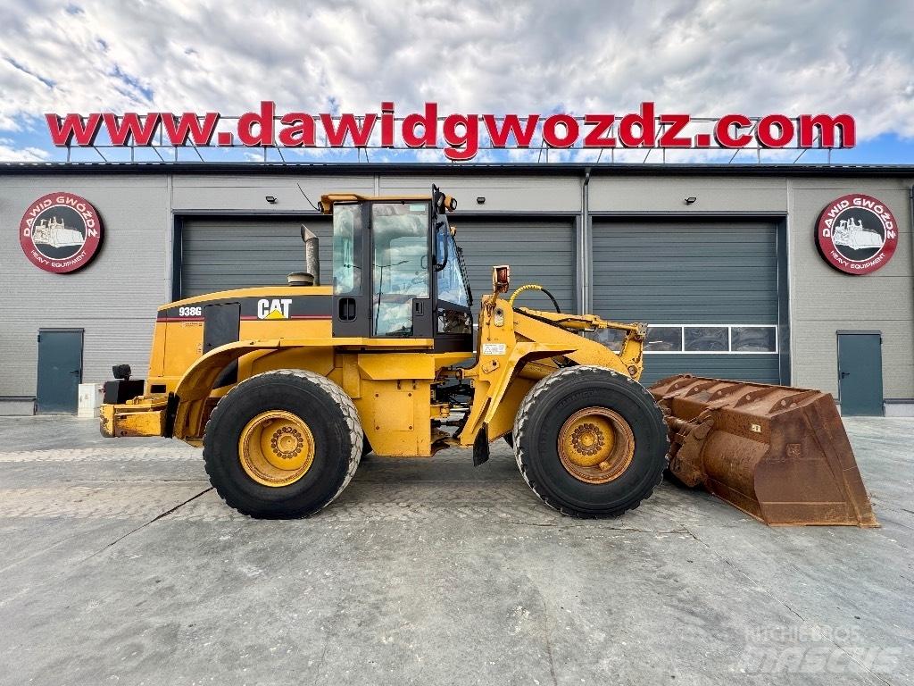 CAT 938 G Kolesové nakladače