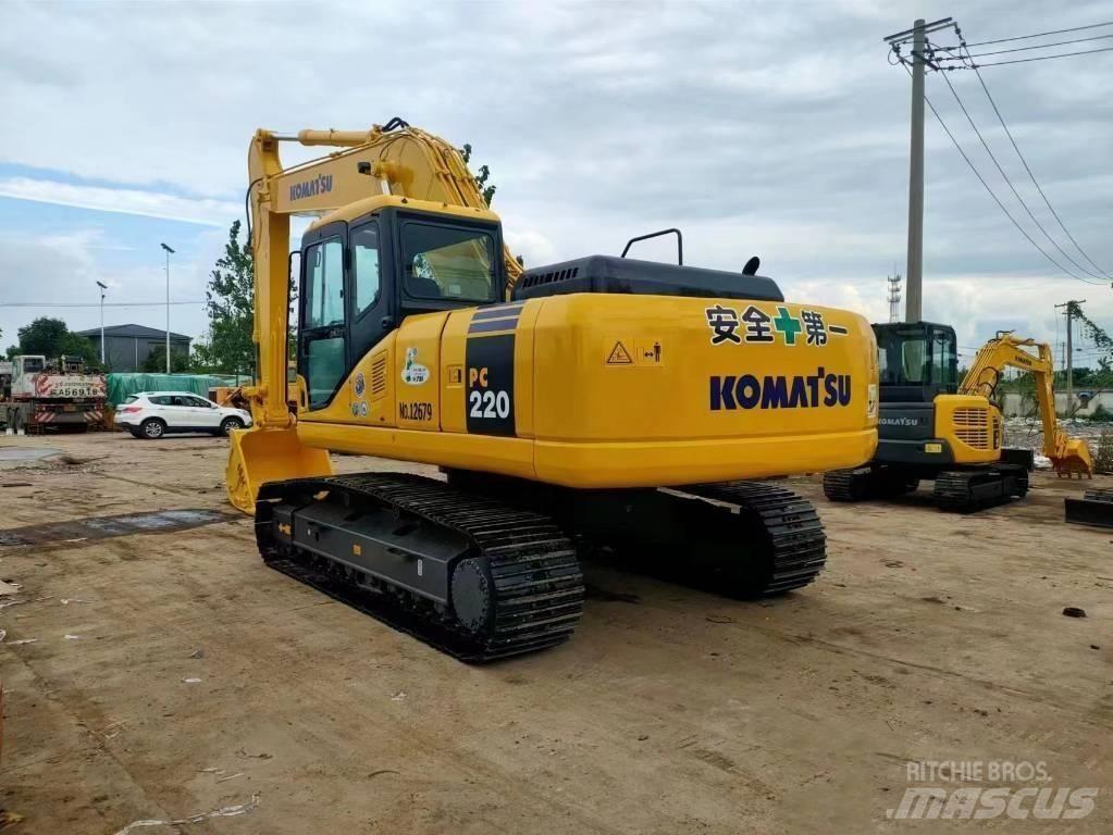 Komatsu pc220-7 Pásové rýpadlá