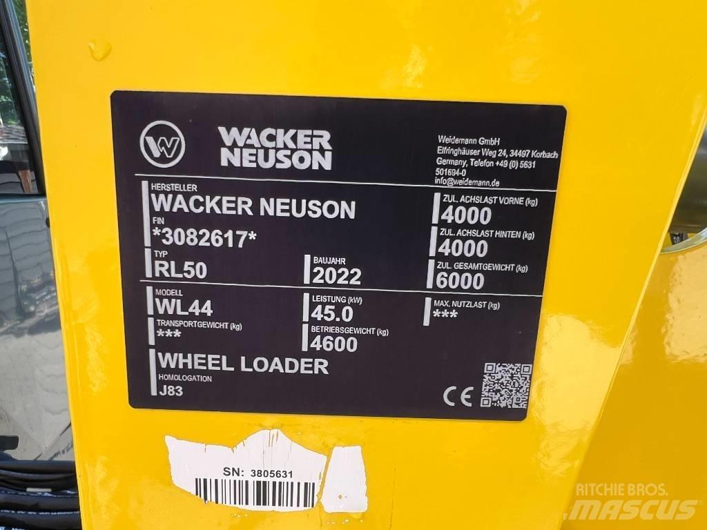 Wacker Neuson WL 44 Kolesové nakladače