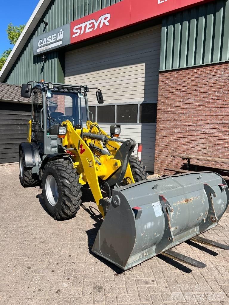 Wacker Neuson WL 44 Kolesové nakladače