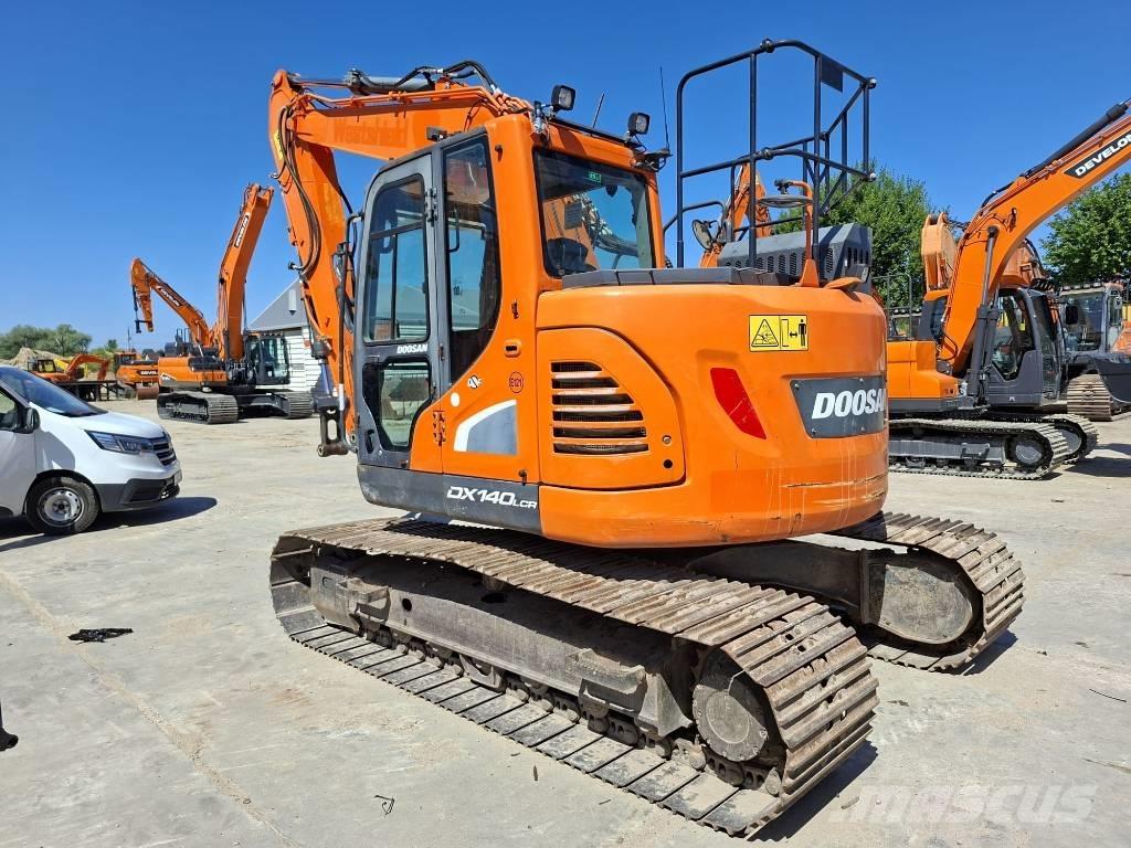 Doosan DX 140 LCR Pásové rýpadlá