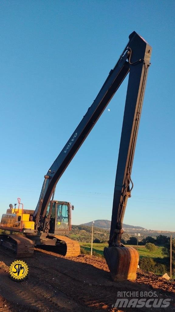 Volvo EC 250 D Pásové rýpadlá