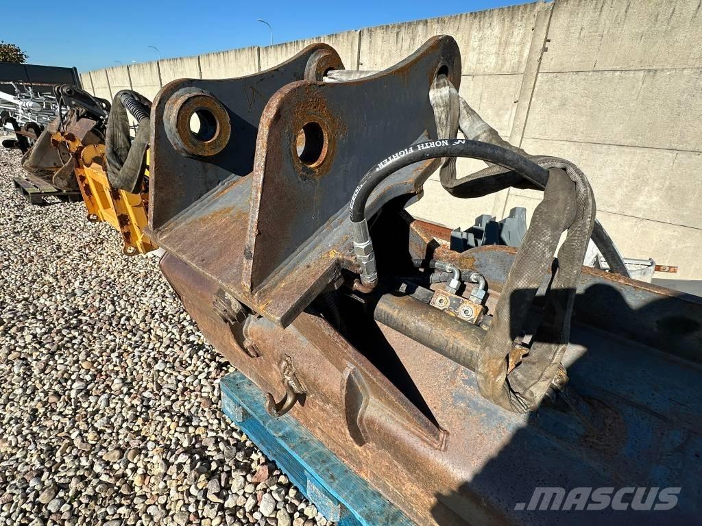 Hitachi ZX170-5B Hĺbkové lopaty