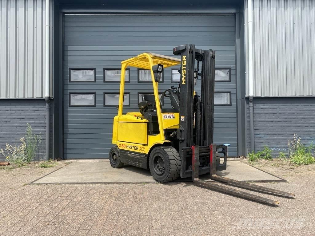 Hyster J2.50XM Akumulátorové vozíky