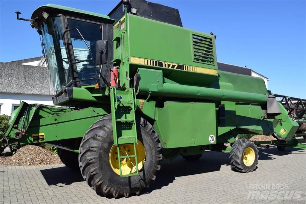 John Deere 1177 Kombinované zberacie stroje