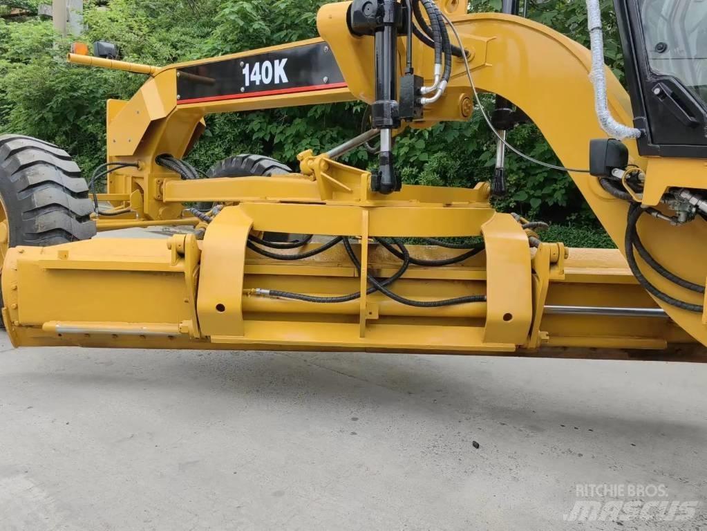 CAT 140 K Grejdery