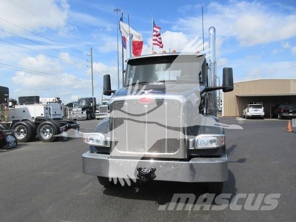 Peterbilt 567 Ťahače